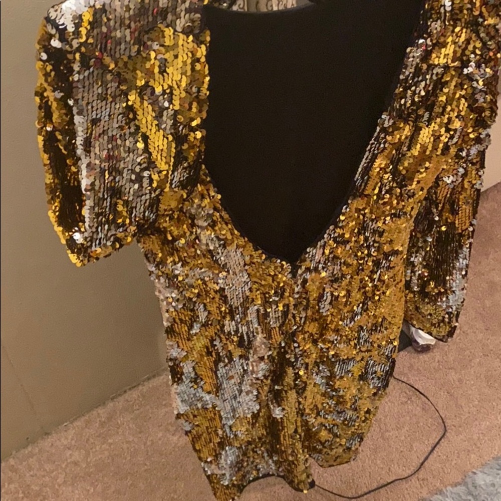 Dress - Picture 5 of 5